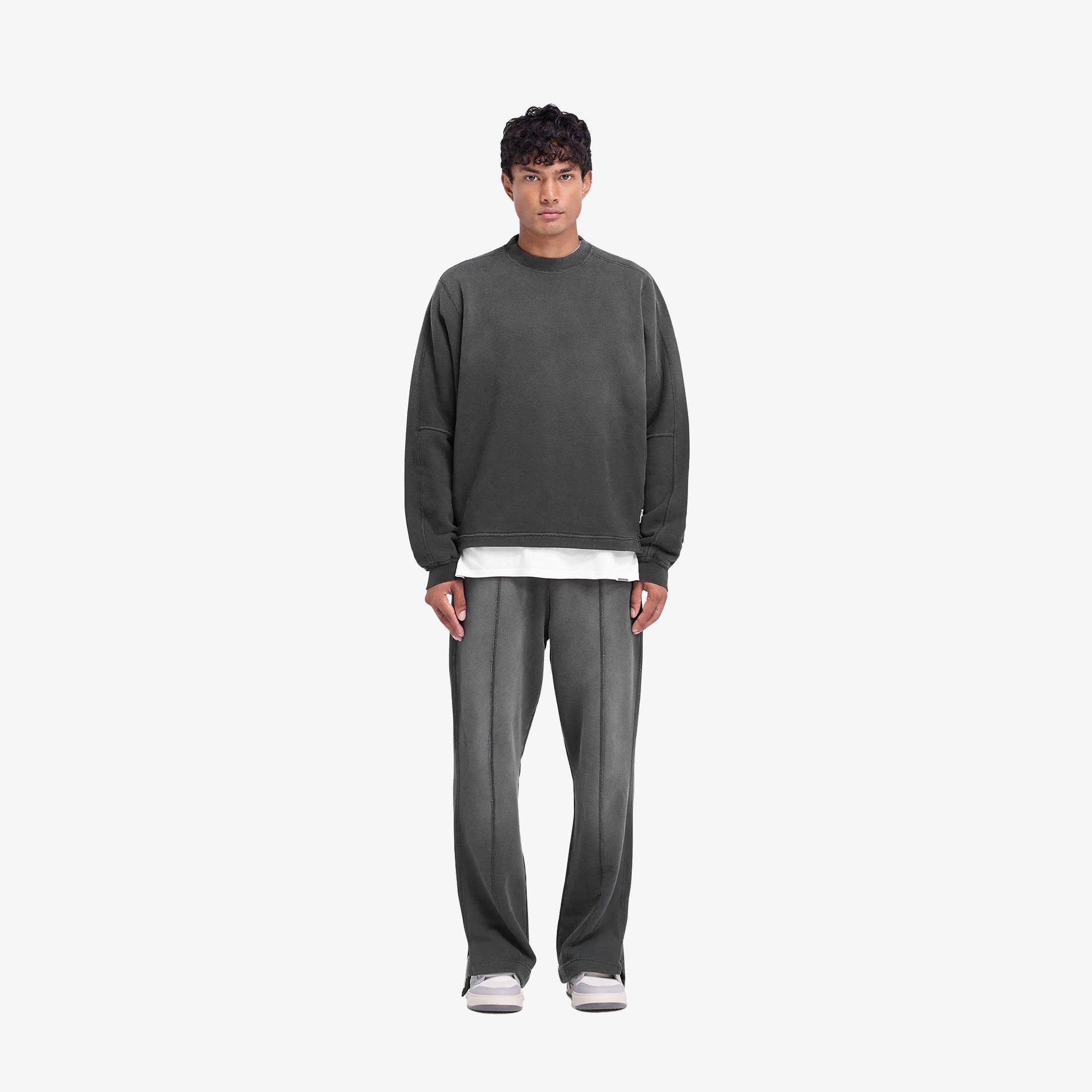 REPRESENT | STEPPED HEM SWEATPANTS { STAINED BLACK