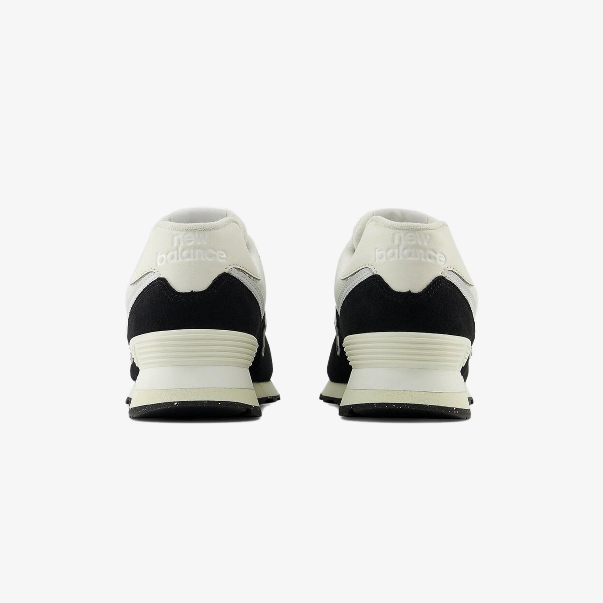 New Balance | 574 { BLACK/CREAM