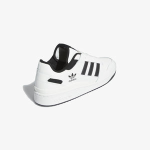 ADIDAS ORIGINALS | FORUM LOW CL { CORE WHITE/CORE BLACK