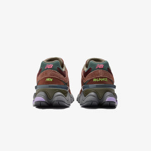 New Balance | 9060  { RICH OAK