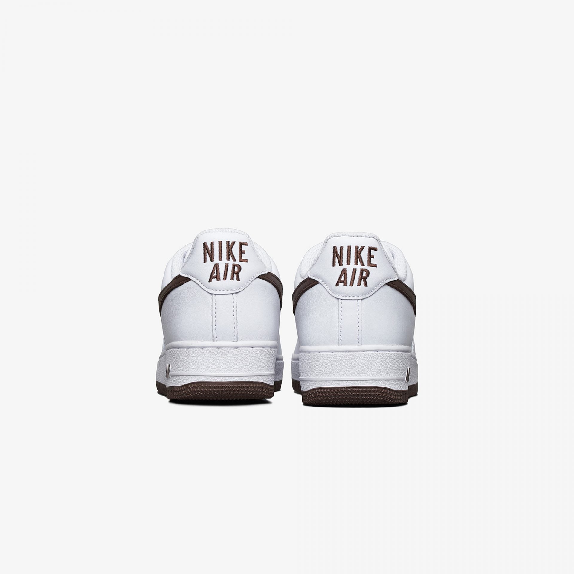 Nike | AIR FORCE 1 LOW  { WHITE / CHOCOLATE