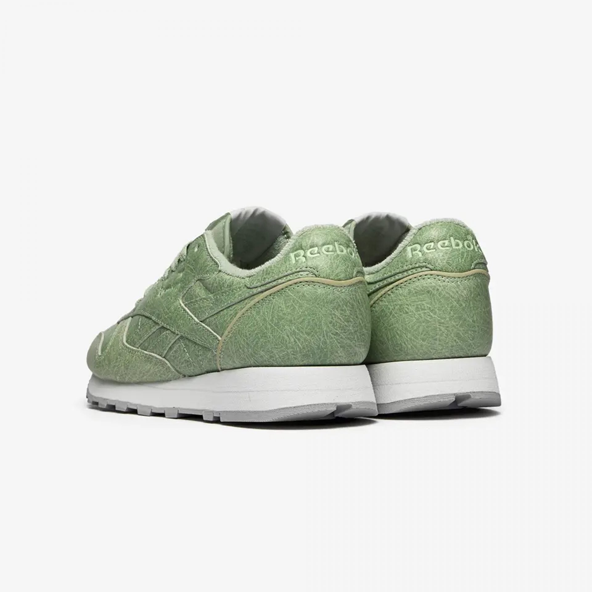 Reebok | EAMES CLASSIC LEATHER  { LIGHT SAGE