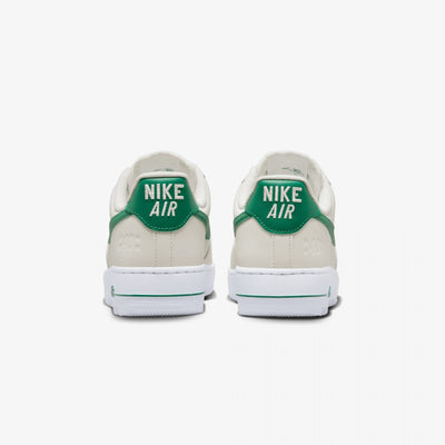 Nike | AIR FORCE 1'07 SE { WHITE-METALLIC GOLD