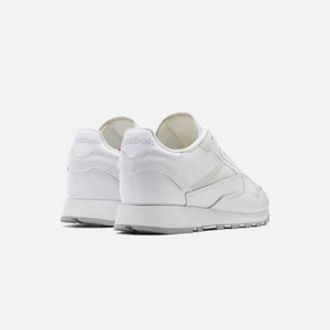 Reebok | CLASSIC LEATHER  { WHITE / PURE GREY