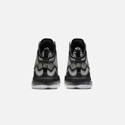 Nike | LEBRON 19  { WHITE / BLACK / METALLIC GOLD