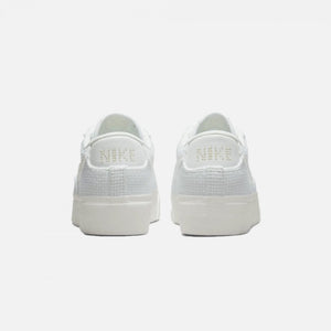 Nike | BLAZER LOW PLATFORM  { SUMMIT WHITE / FOSSIL