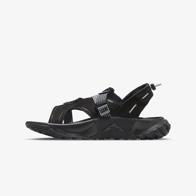 Nike | ONEONTA  { BLACK