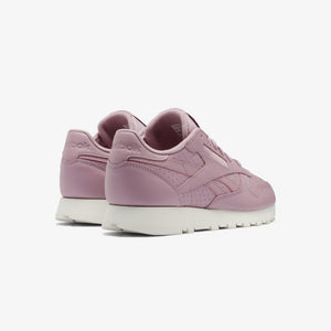 Reebok | CLASSIC LEATHER  { INFUSED LILAC / CHALK