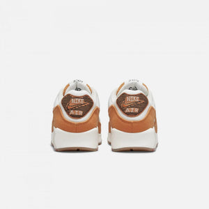 Nike | AIR MAX 90 SE  { SAIL / LIGHT OREWOOD BROWN