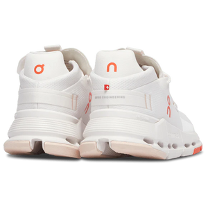 On Running Cloudnova 2 White Flame