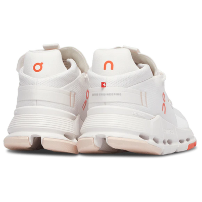 On Running Cloudnova 2 White Flame