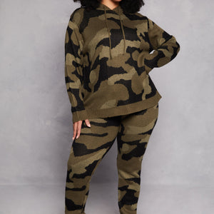 Plus Size Camo Hooded Sweater