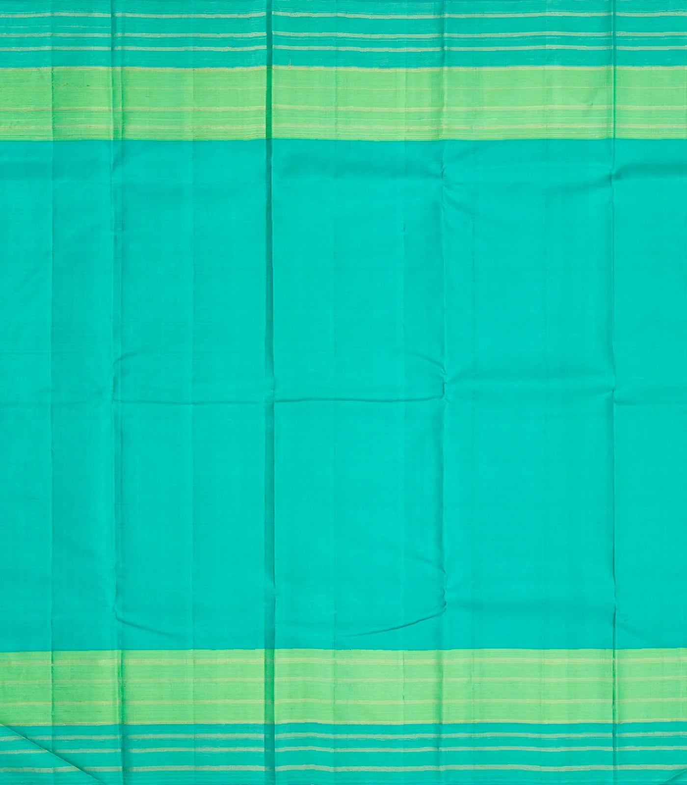 Magenta Handloom Kanchipuram Korvai Silk Saree With Aquamarine Border