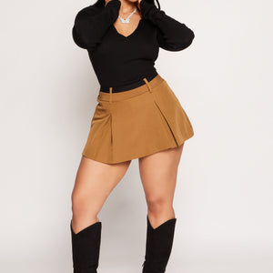 Iris Contrast Waistband Pleated Mini Skirt