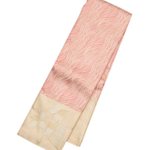 Cream Handloom Kanchipuram Silk Saree With Serpentine Motifs