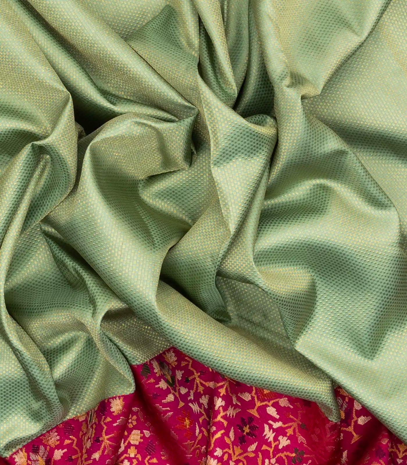 Cardamom Green Handloom Kanchipuram Korvai Silk Saree With Meena Border