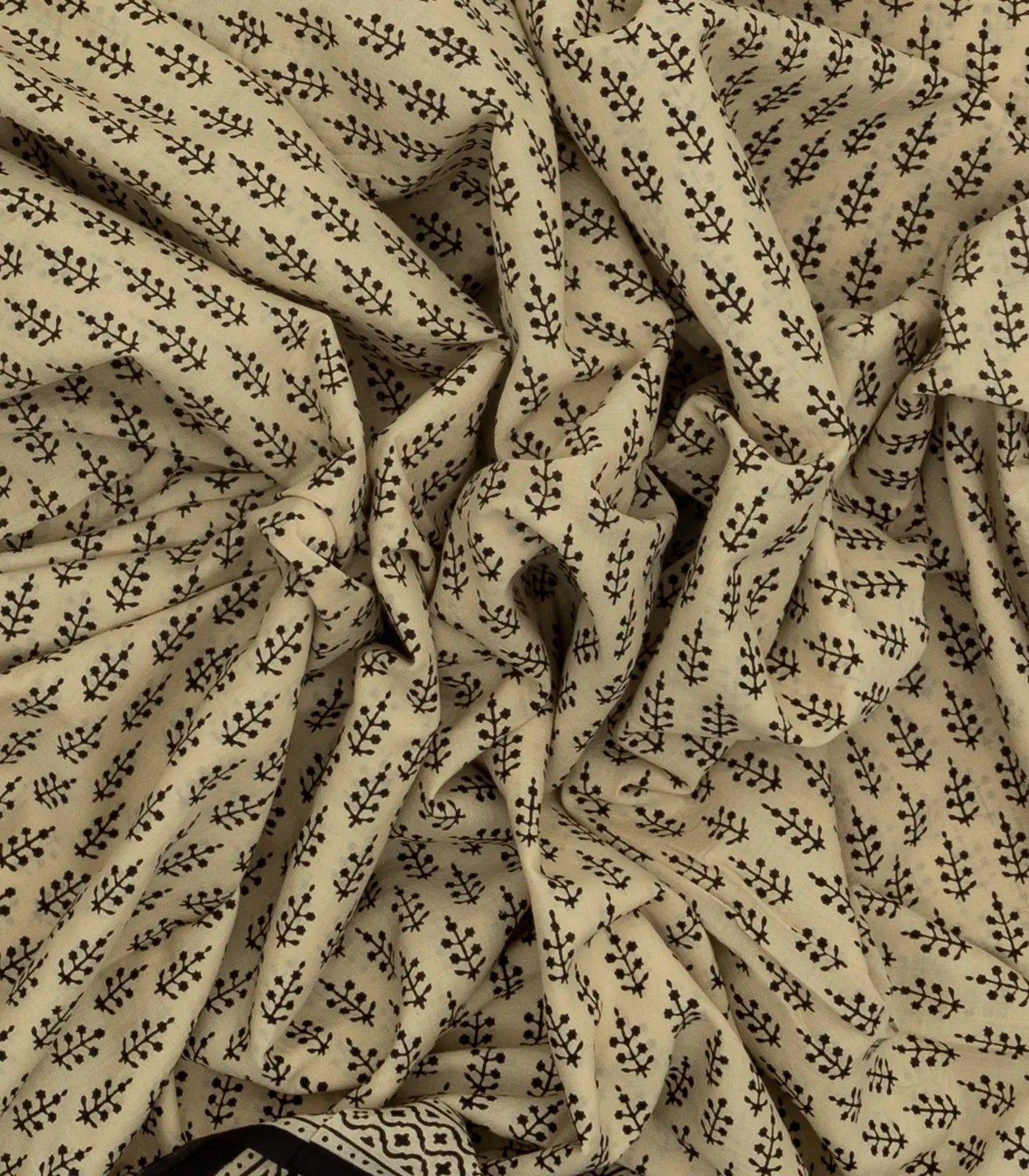 Beige Woven Jaipur Cotton Saree Printed With Floral Motifs