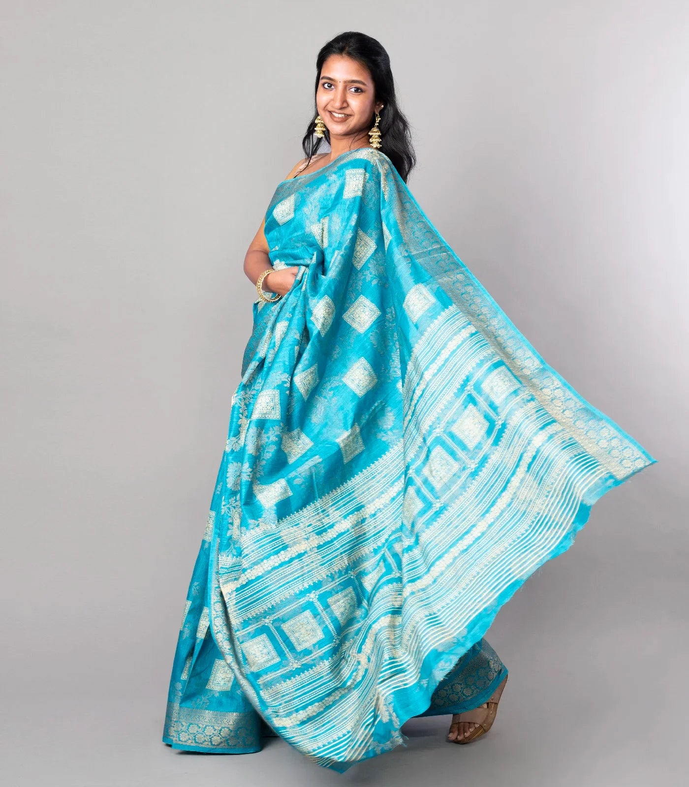 Sky Blue Woven Dola Synthetic Saree With Floral Motifs