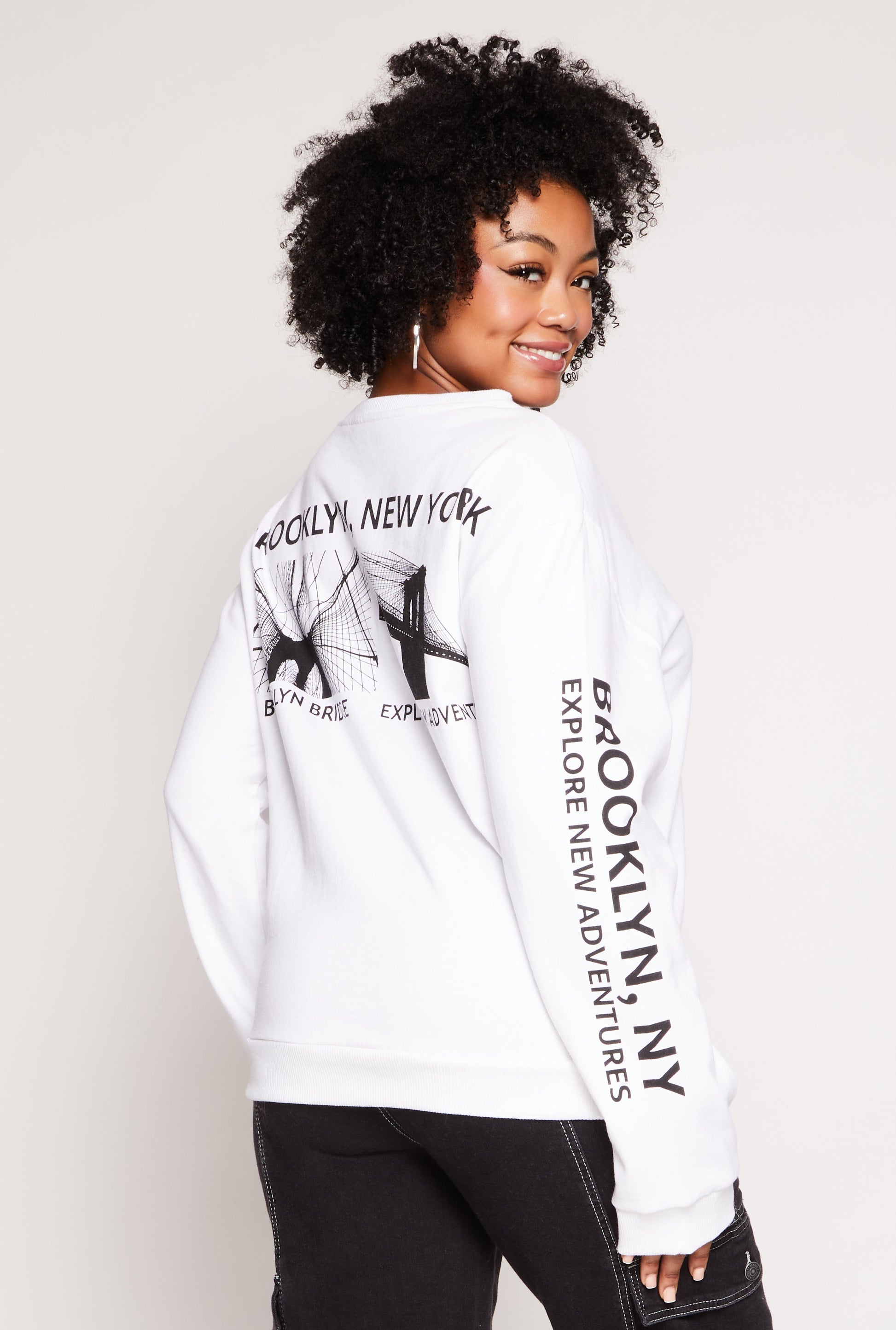 Plus Size Brooklyn Bridge Graphic Pullover Sweatshirt