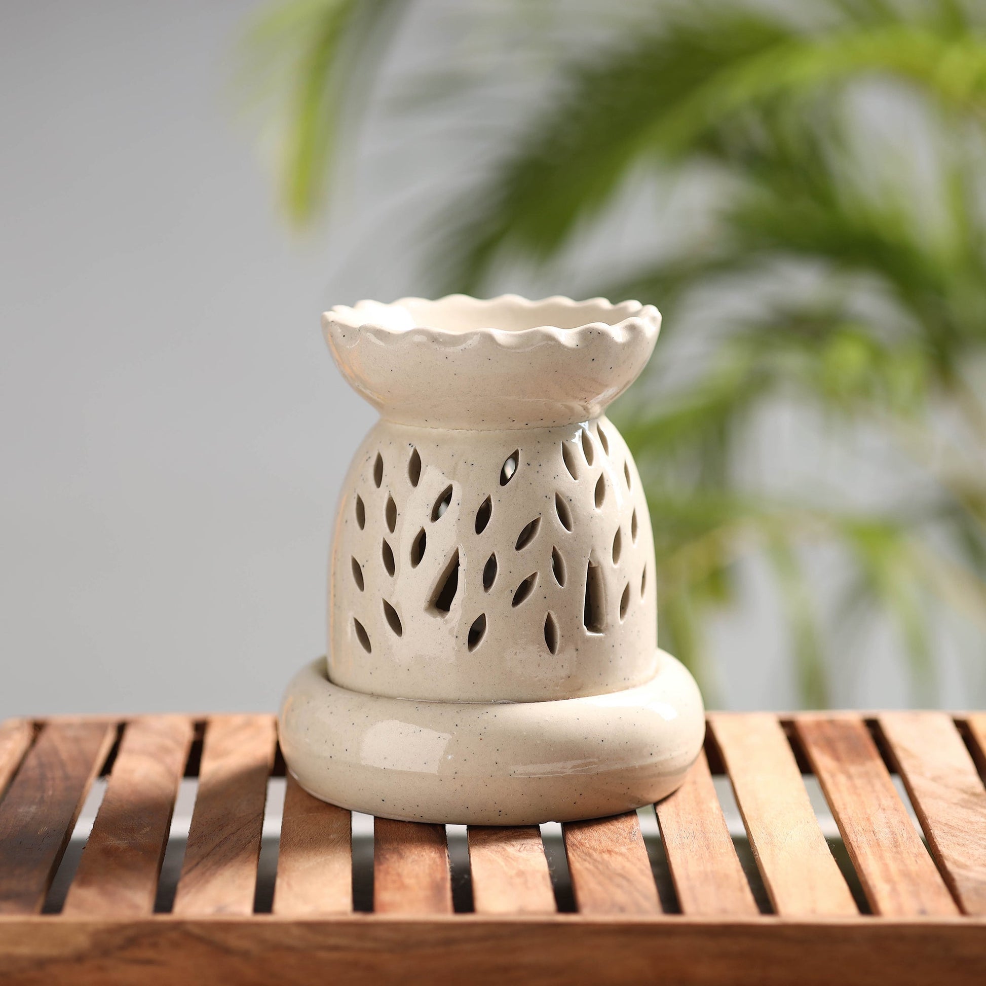 Handcrafted Ceramic Electrical Aroma Diffuser (6 inches)