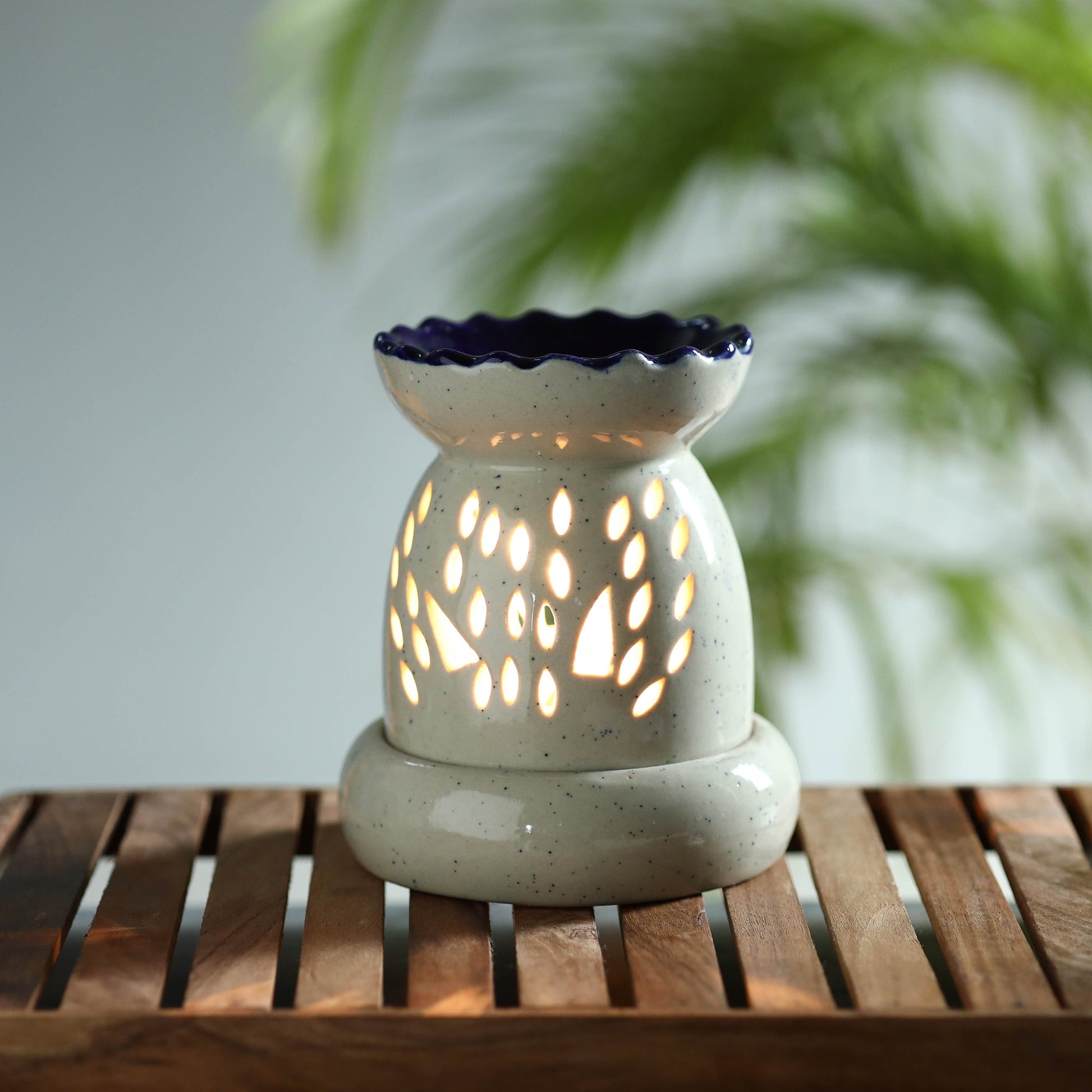 Handcrafted Ceramic Electrical Aroma Diffuser (6 inches)