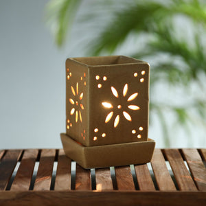 Handcrafted Ceramic Electrical Aroma Diffuser (6 inches)