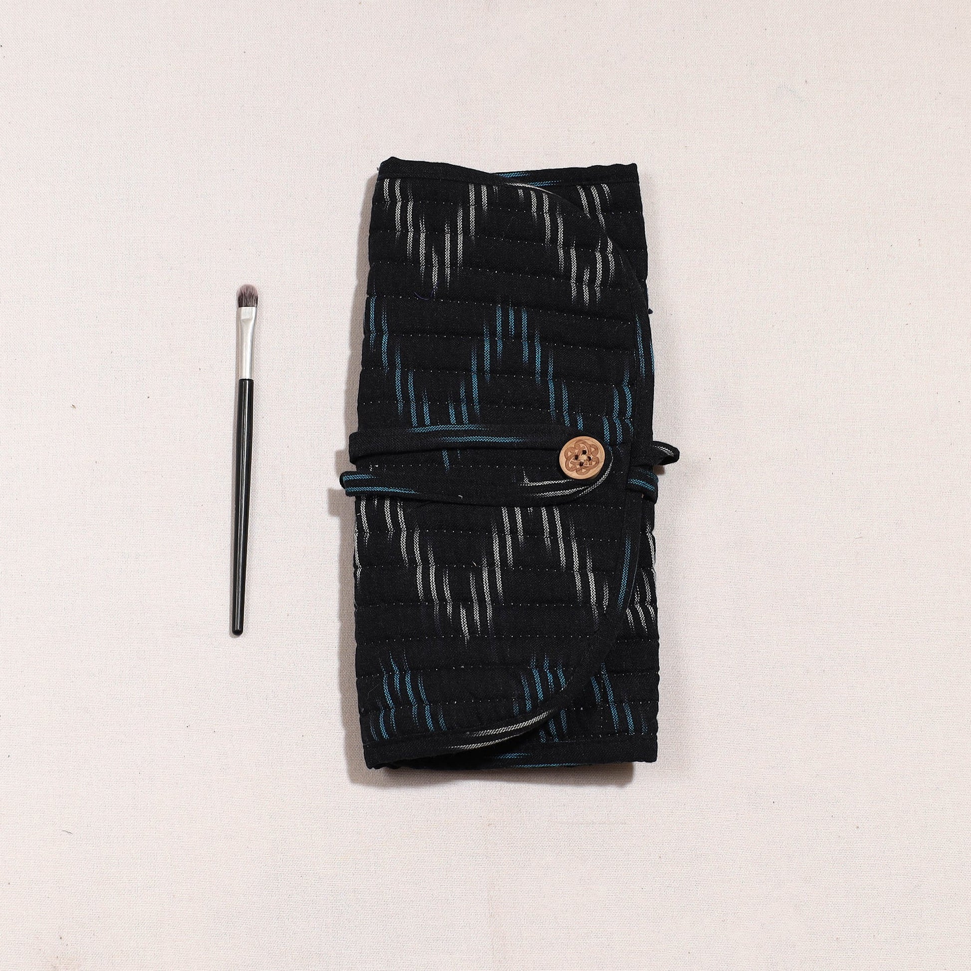 Black - Ikat Fabric Multipurpose Segmented Make-up Brush Wrap Pouch/Case