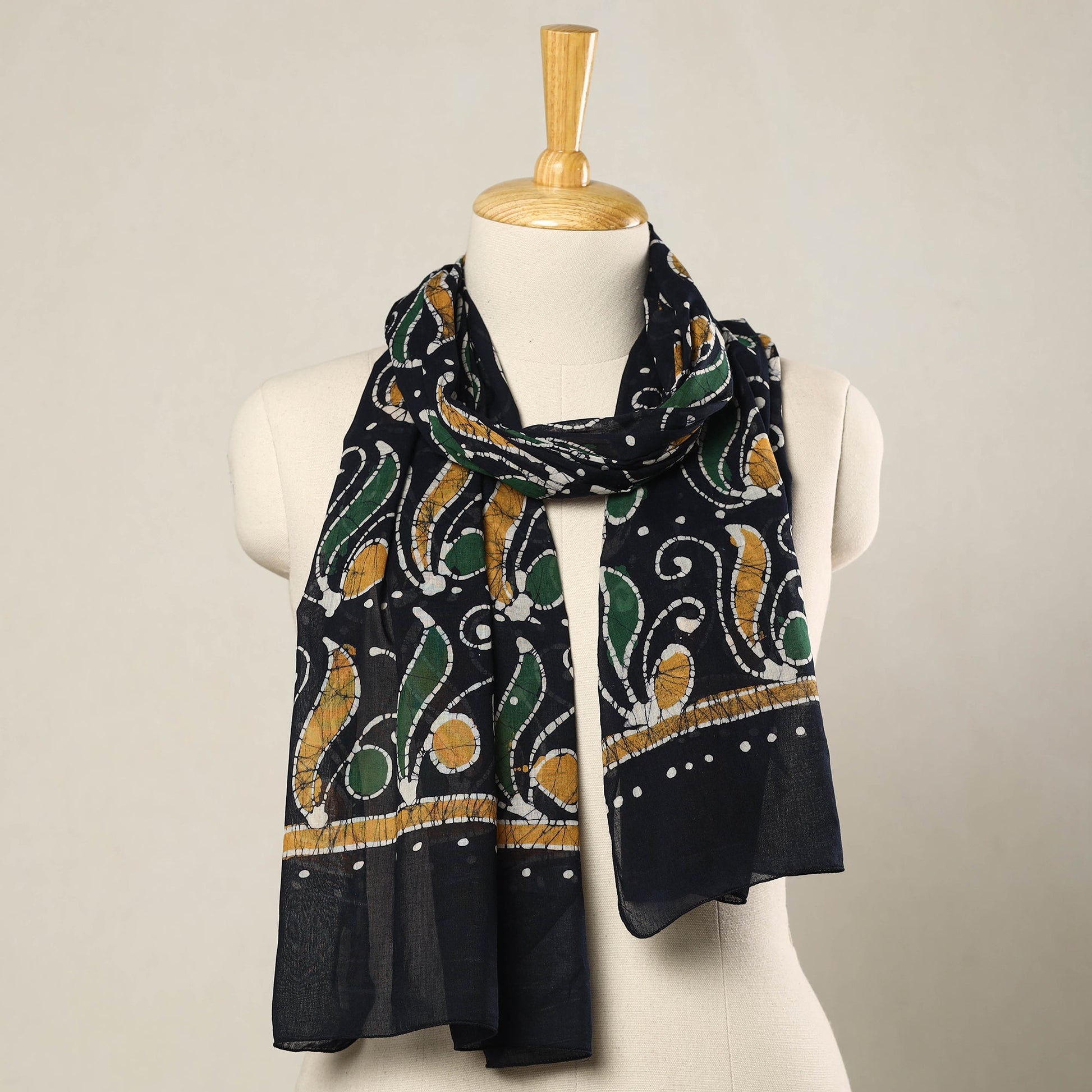 Black - Hand Batik Printed Mul Cotton Stole 85
