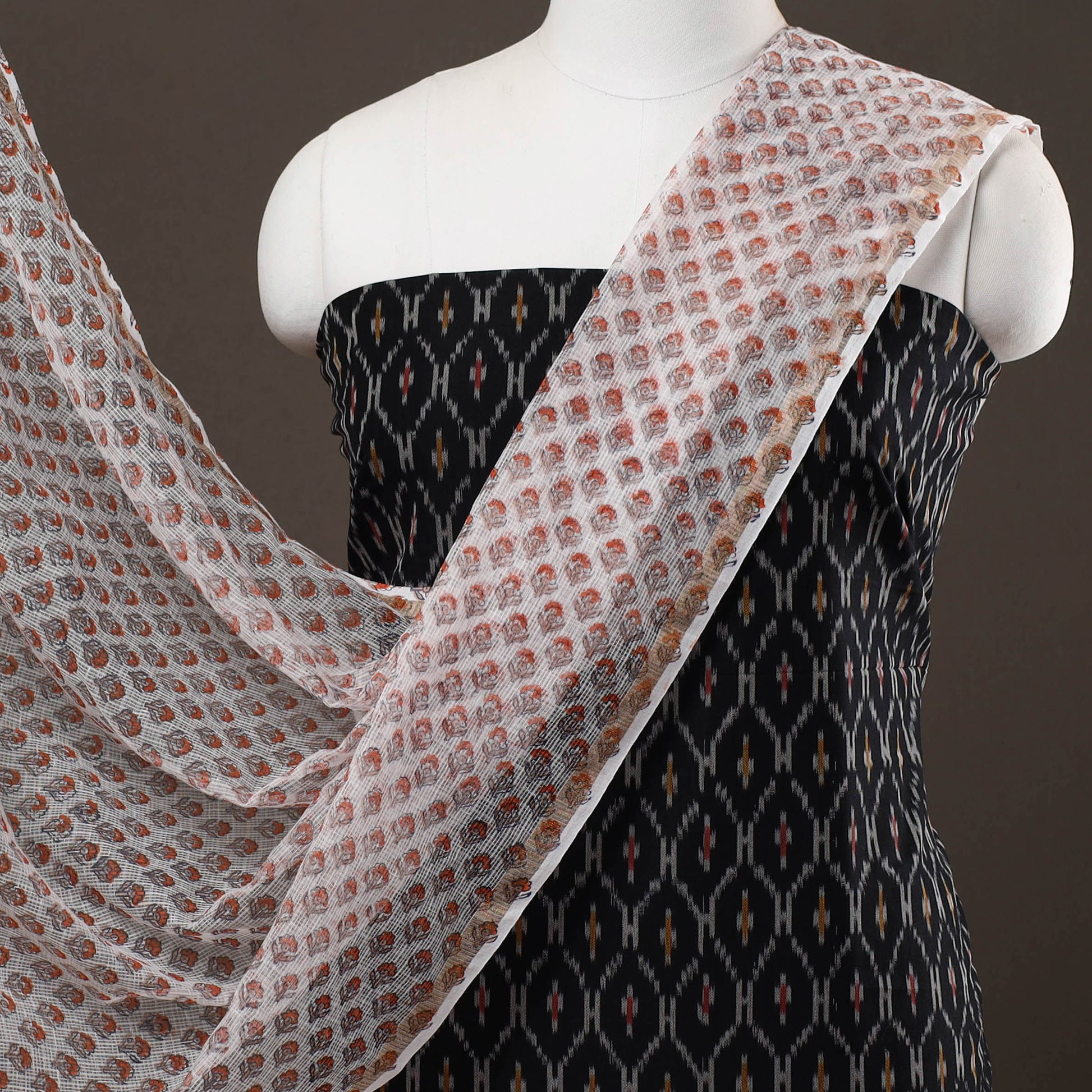 Black - 2pc Mercerised Cotton Ikat Kurta with Sanganeri Dupatta 10