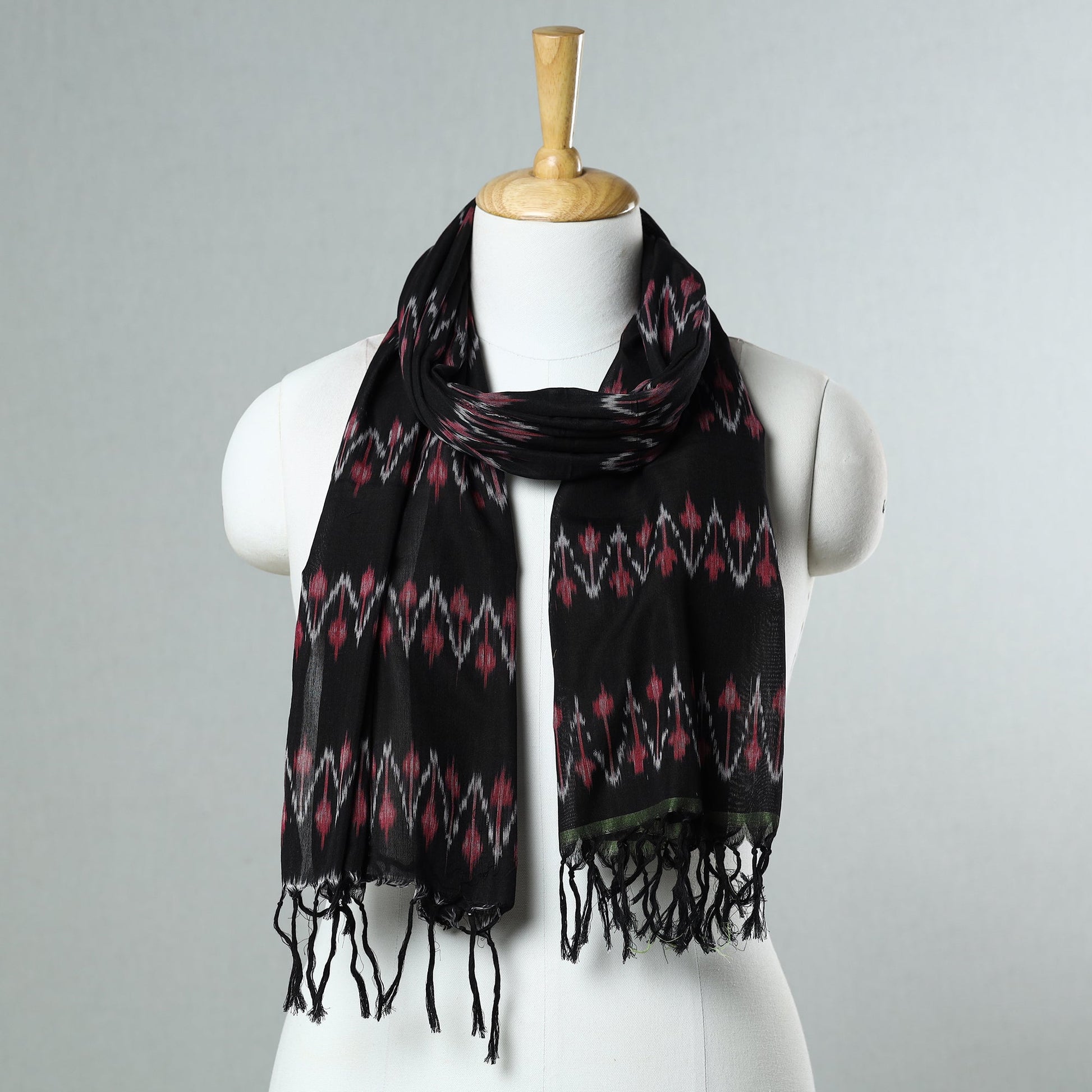 Black - Handloom Mercerized Cotton Pochampally Ikat Stole 31