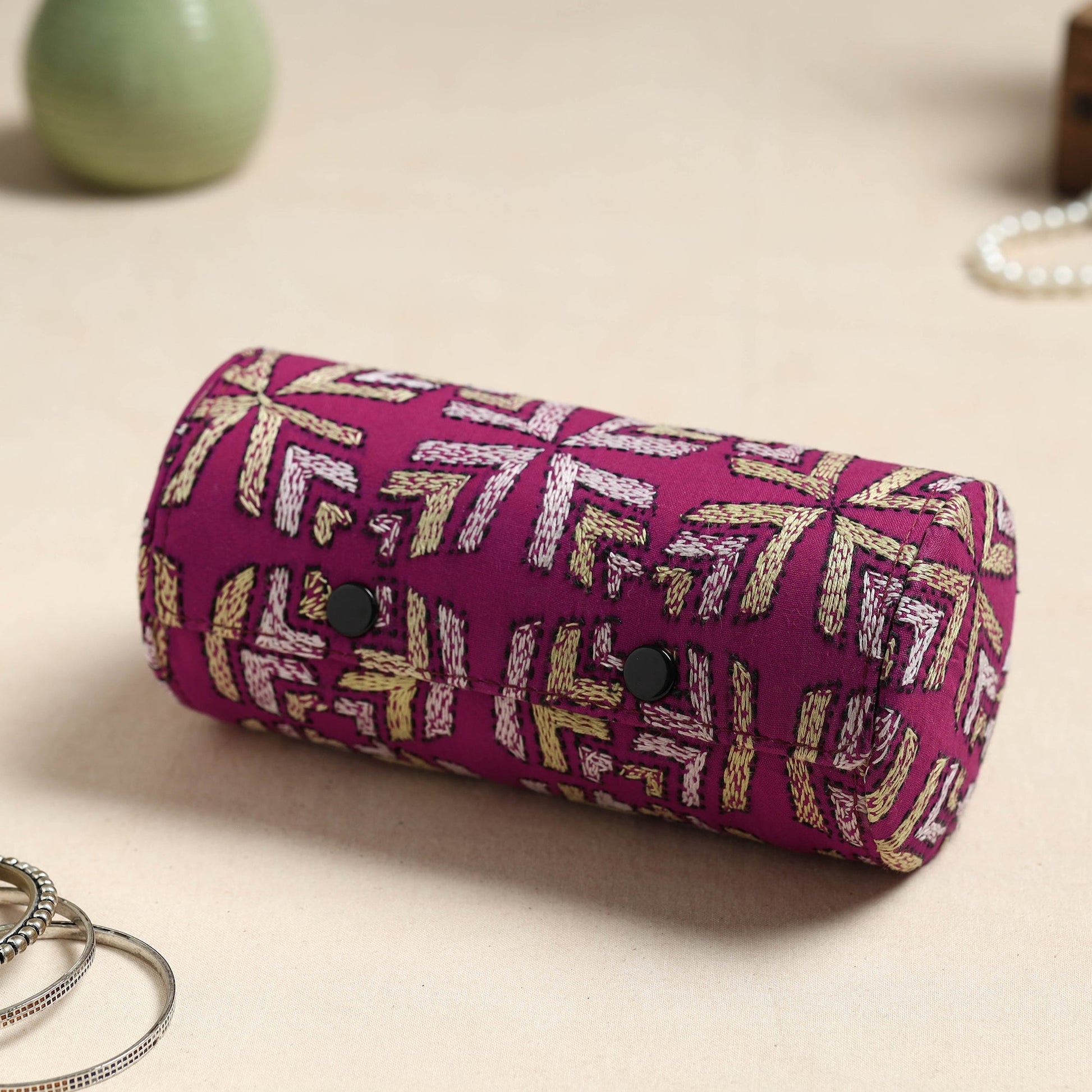 Bengal Kantha Work Handcrafted Bangle Box (Big)