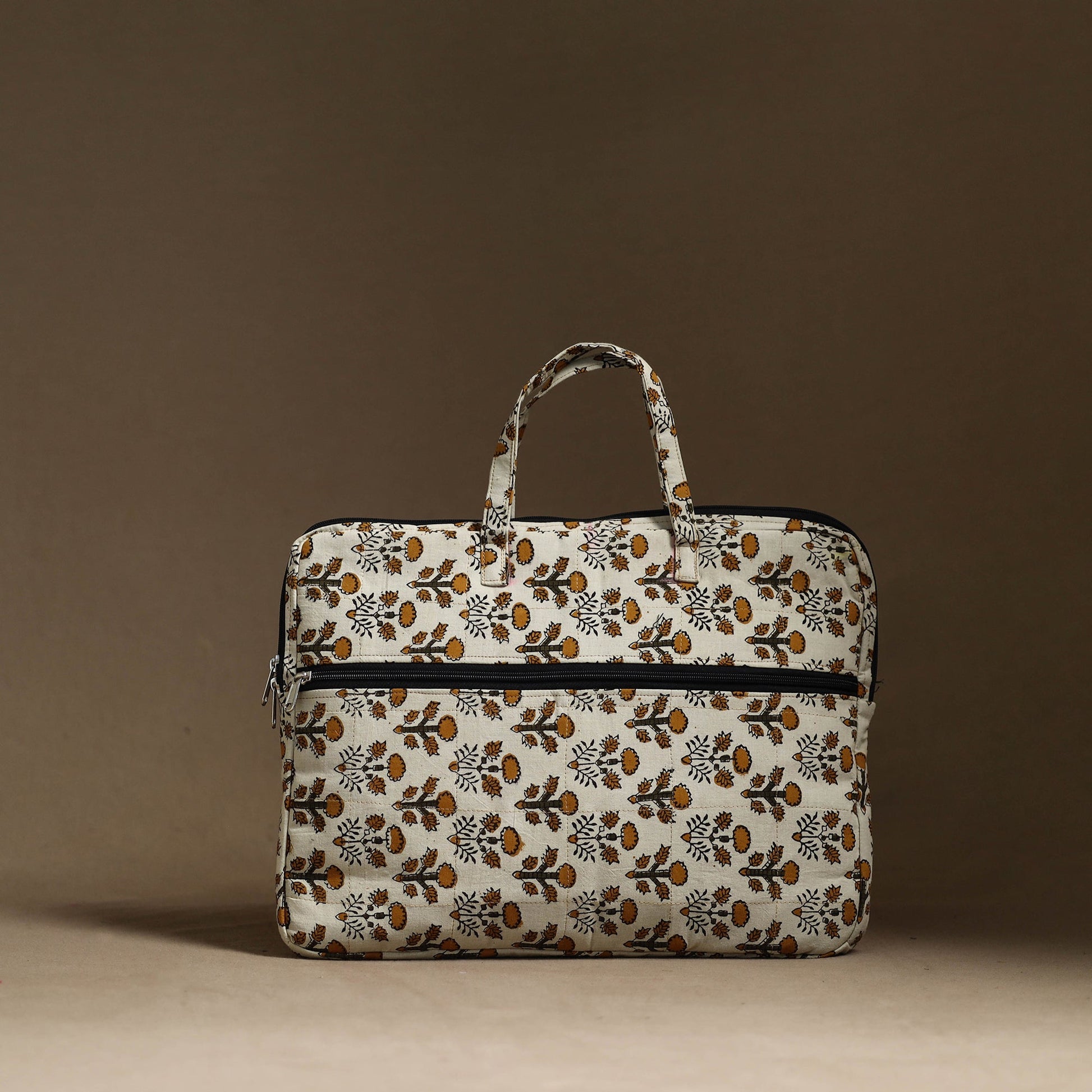 Beige - Handmade Quilted Cotton Laptop Bag (13 x 16 in) 29