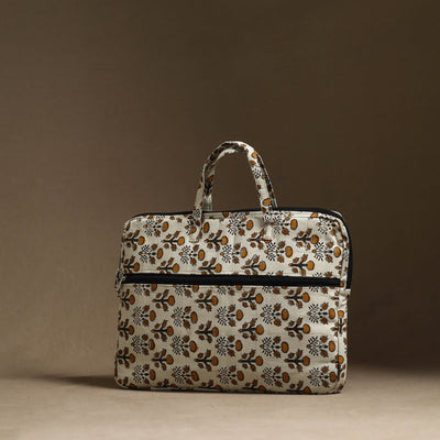 Beige - Handmade Quilted Cotton Laptop Bag (13 x 16 in) 29