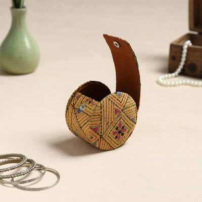 Bengal Kantha Work Handcrafted Bangle Box (Small)