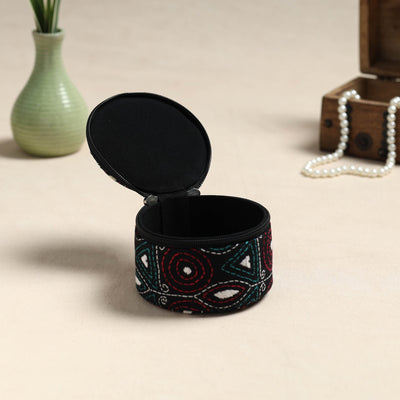 Bengal Kantha Work Handcrafted Round Utility Box