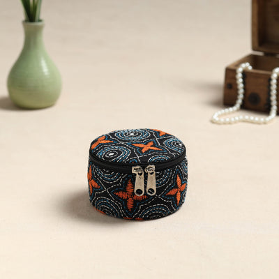Bengal Kantha Work Handcrafted Round Utility Box