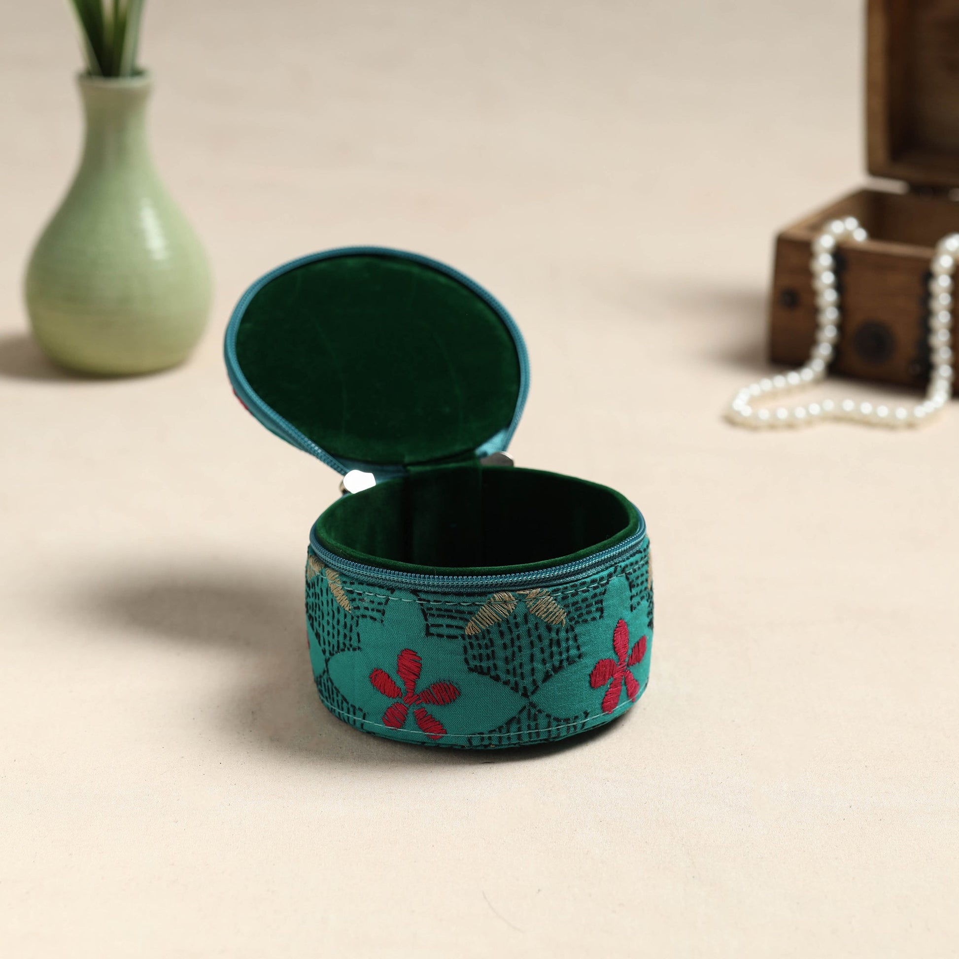 Bengal Kantha Work Handcrafted Round Utility Box