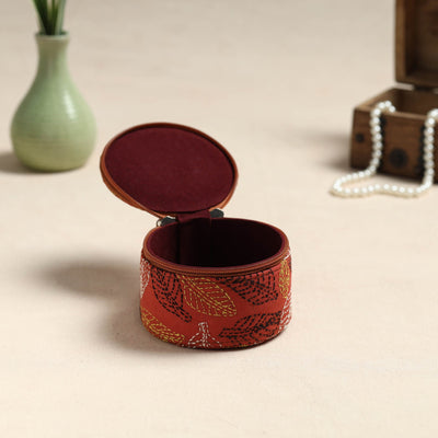 Bengal Kantha Work Handcrafted Round Utility Box