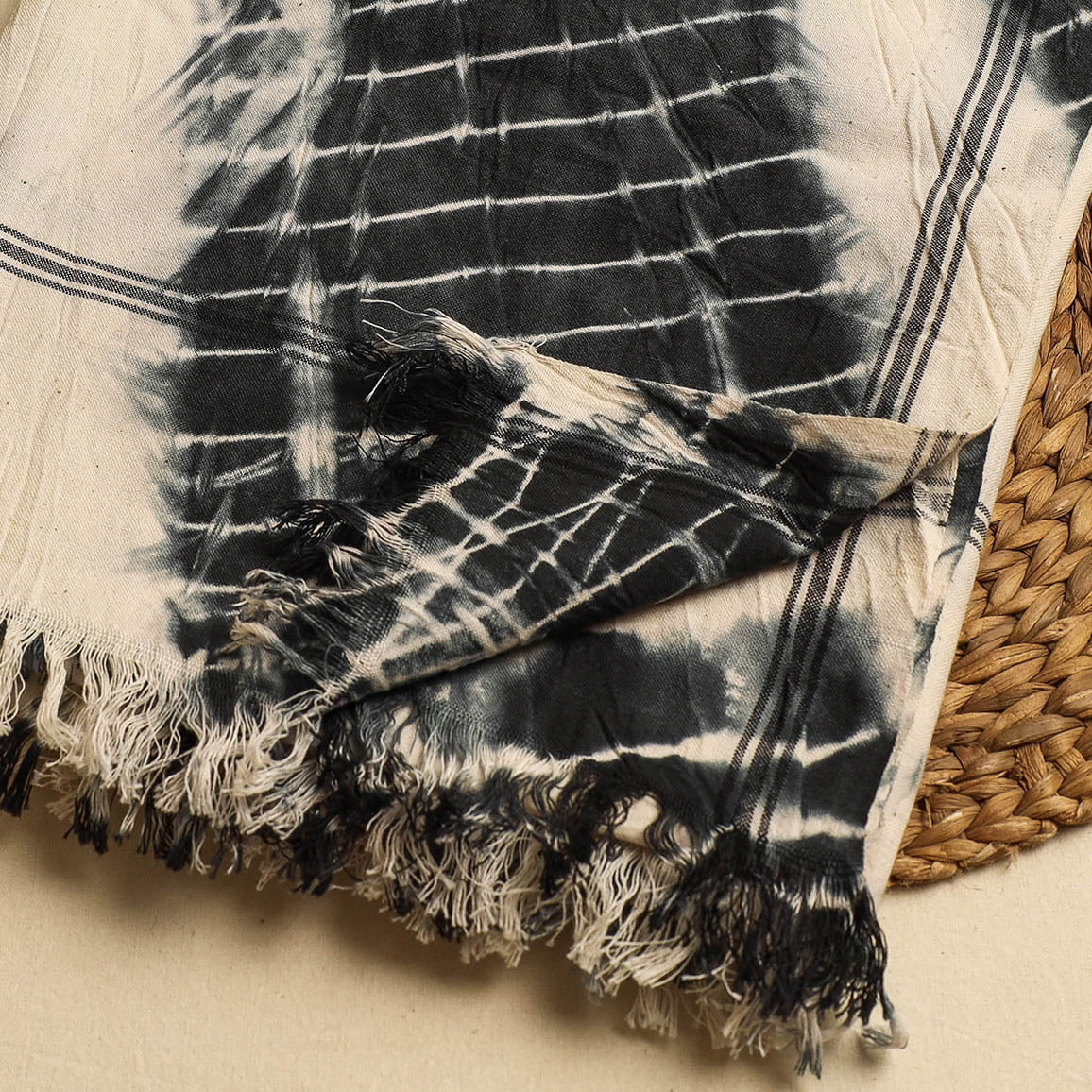 Black - Shibori Tie-dye Cotton Bath Towel