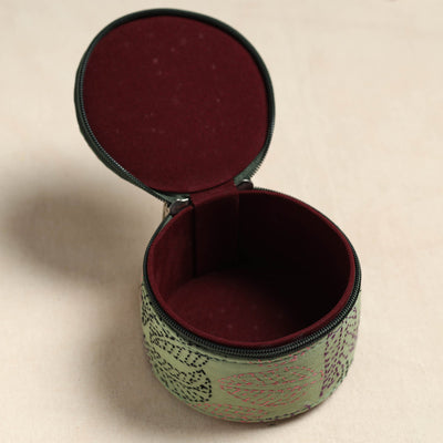 Bengal Kantha Work Handcrafted Round Utility Box