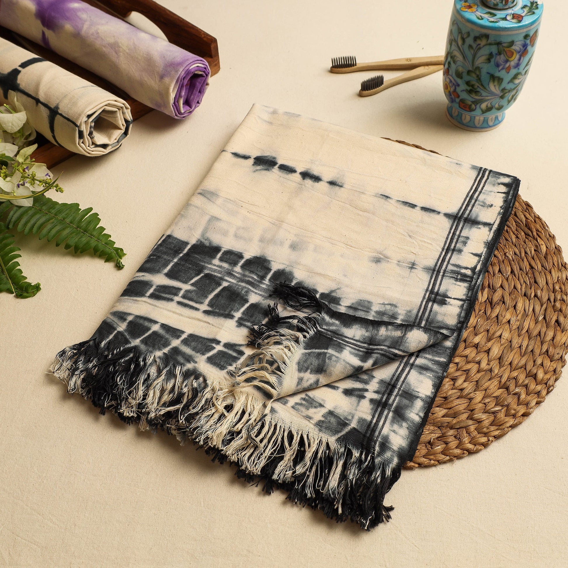 Black - Shibori Tie-dye Cotton Bath Towel