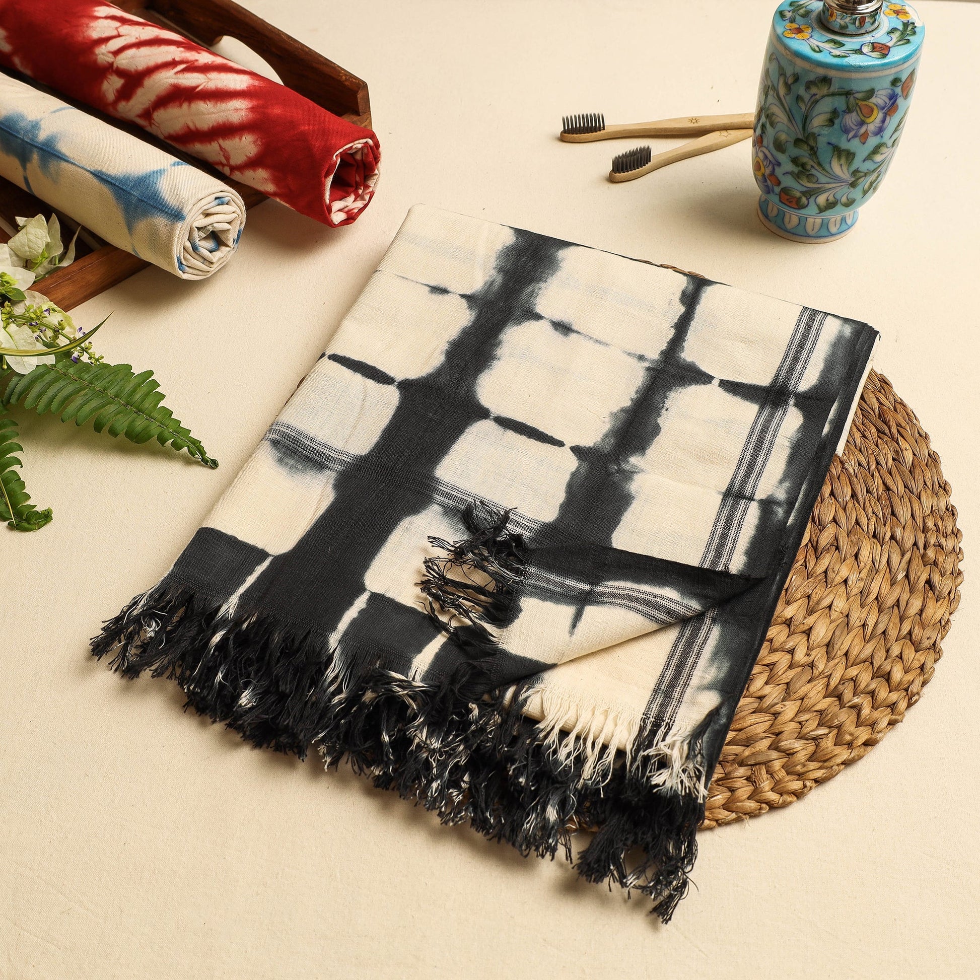 Black - Shibori Tie-dye Cotton Bath Towel