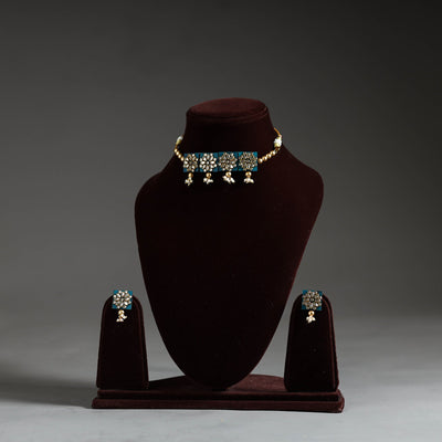 Handmade Kundan & Beadwork Choker Necklace Set 04