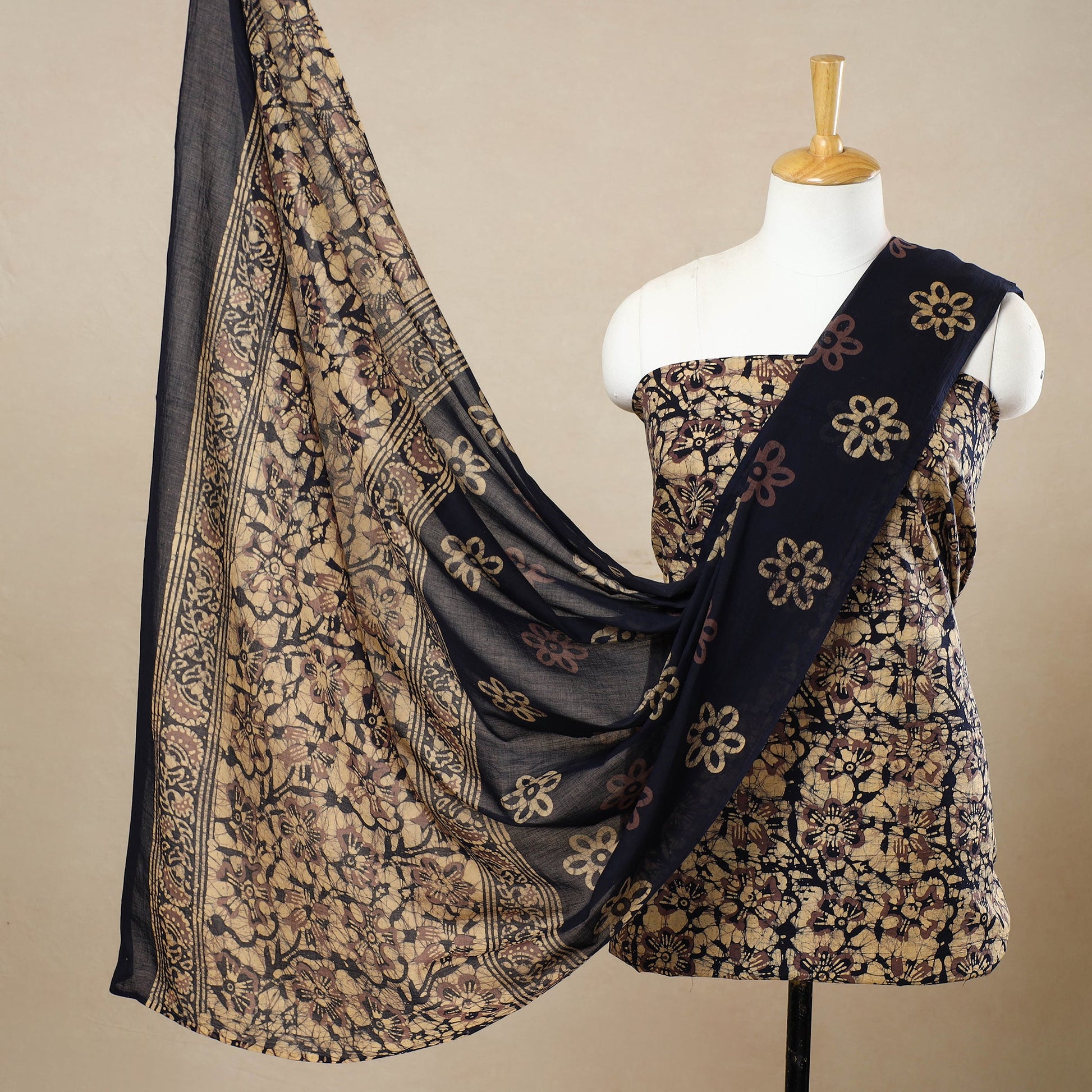 Beige - 3pc Cotton Kutch Batik Print Dress Material 39