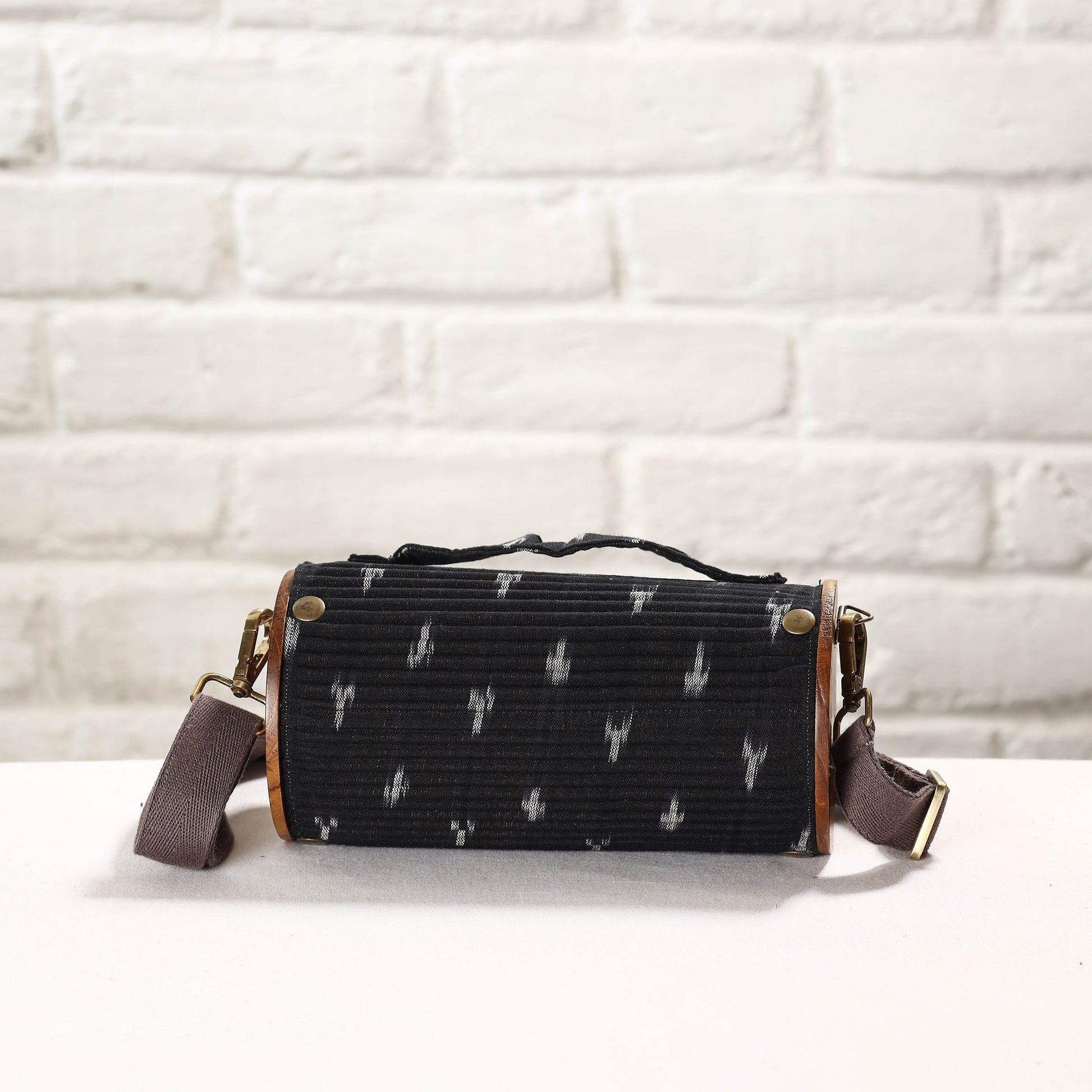 Black - DIY Round Sling Bag / Clutch With Changeable Sleeve