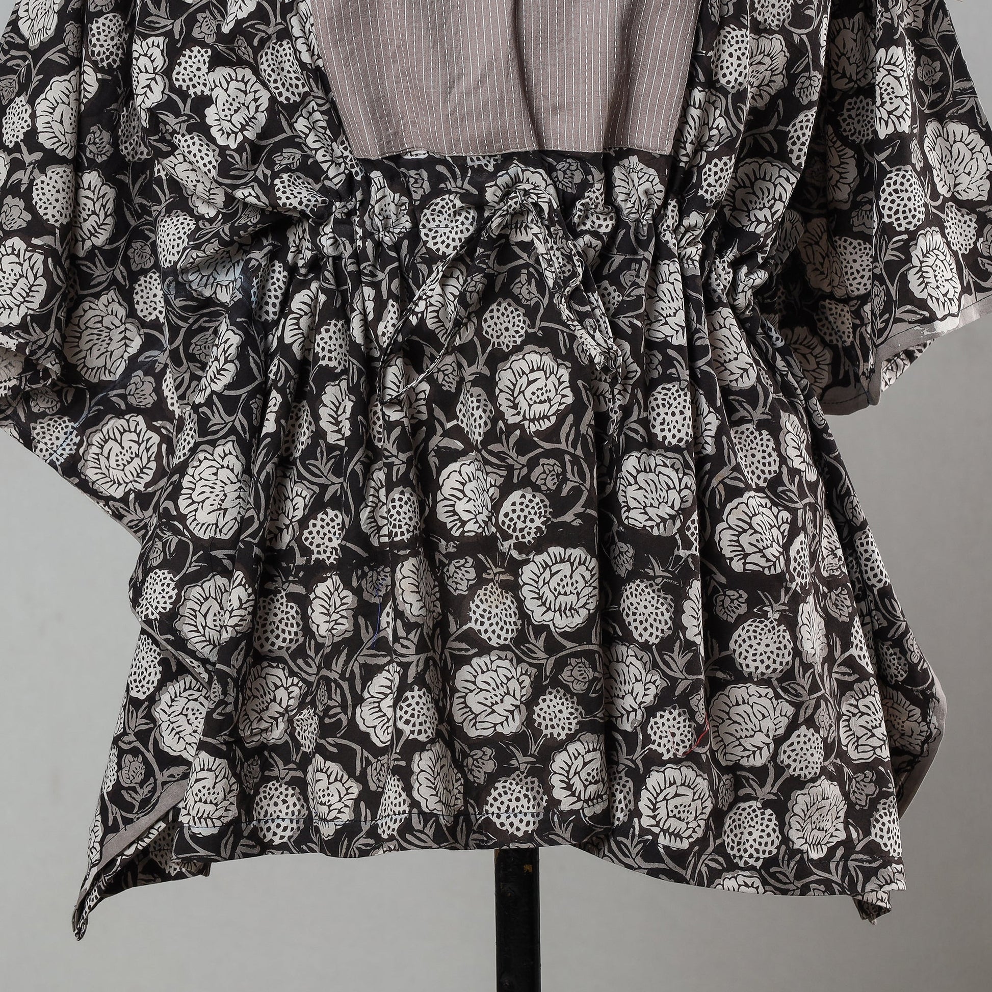 Black - Bagru Block Printed Cotton Kaftan with Tie-Up Waist (Short)