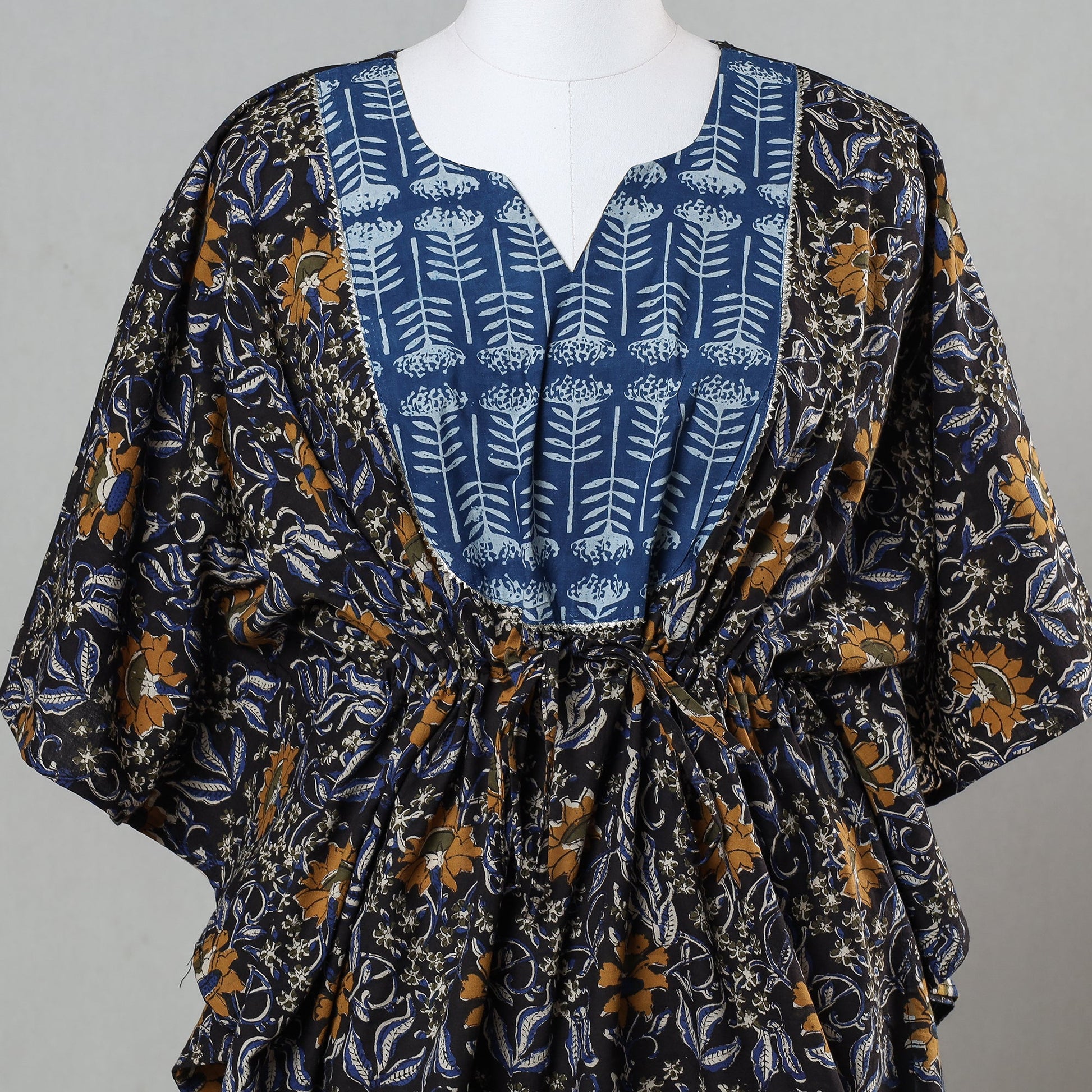 Black - Bagru Block Printed Cotton Kaftan with Tie-Up Waist (Short)