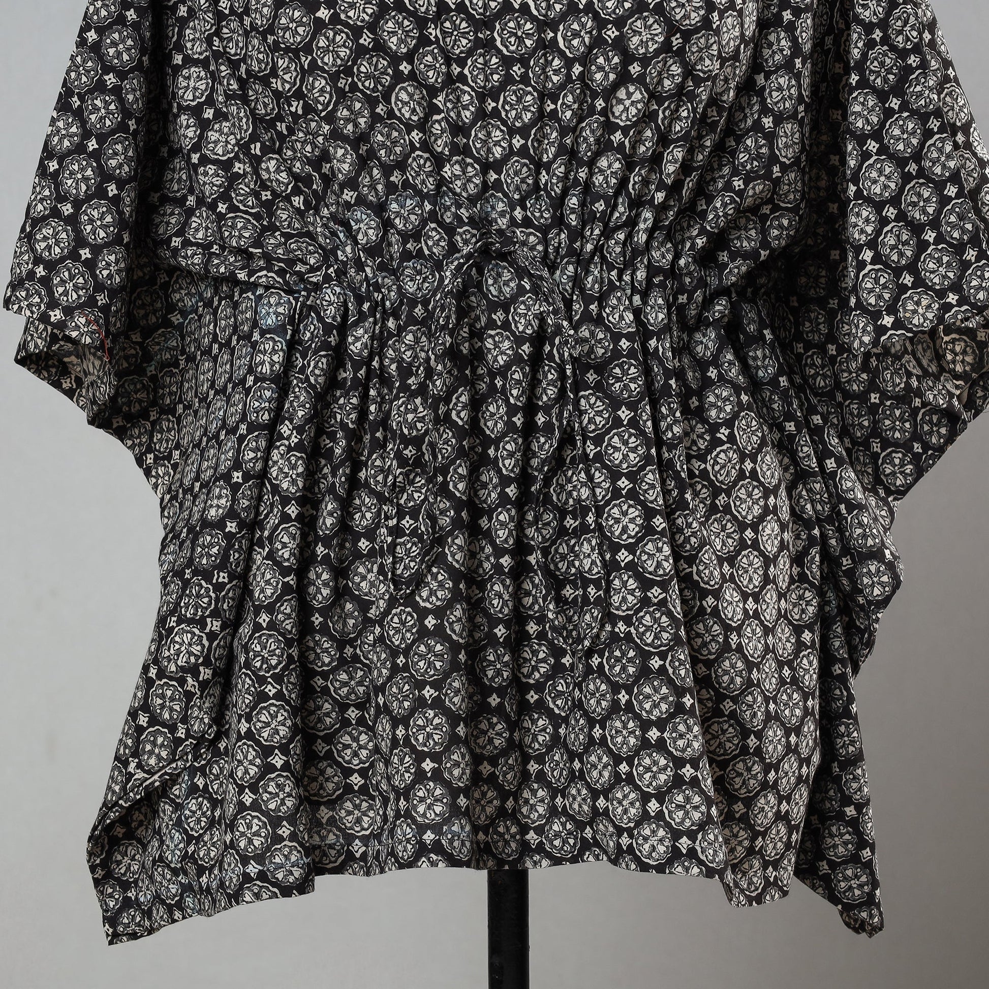 Black - Bagru Block Printed Cotton Kaftan with Tie-Up Waist (Short)