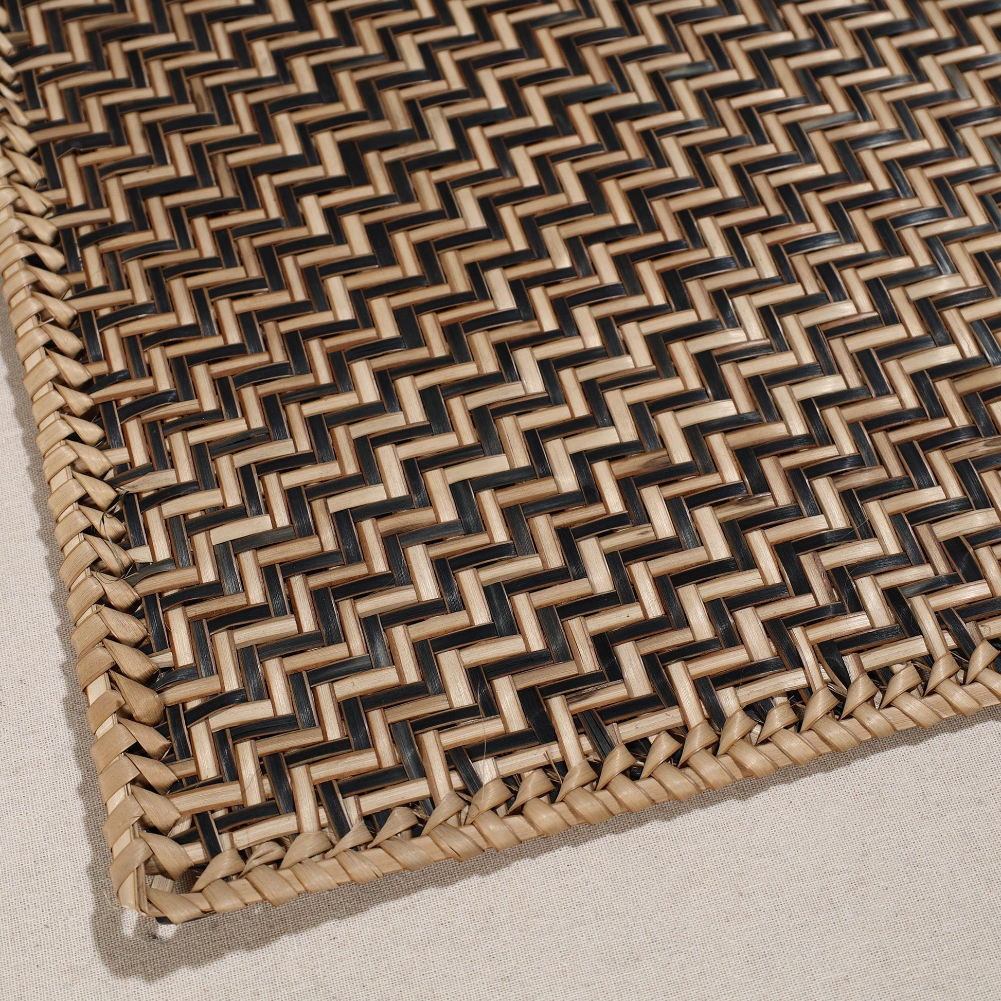Black - Handmade Water Hyacinth Placemat with Border from Assam (18 x 13 in)