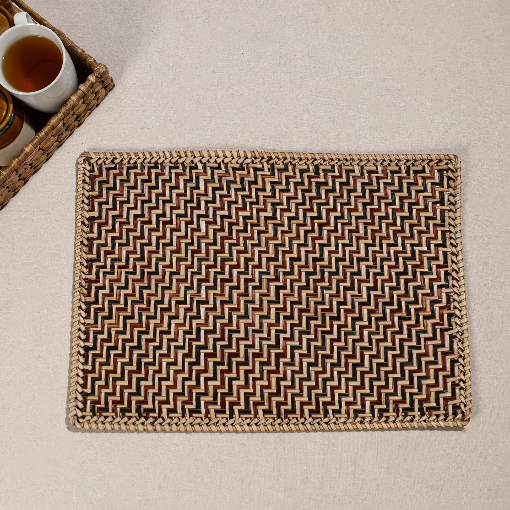 Brown - Handmade Water Hyacinth Placemat with Border from Assam (18 x 13 in)